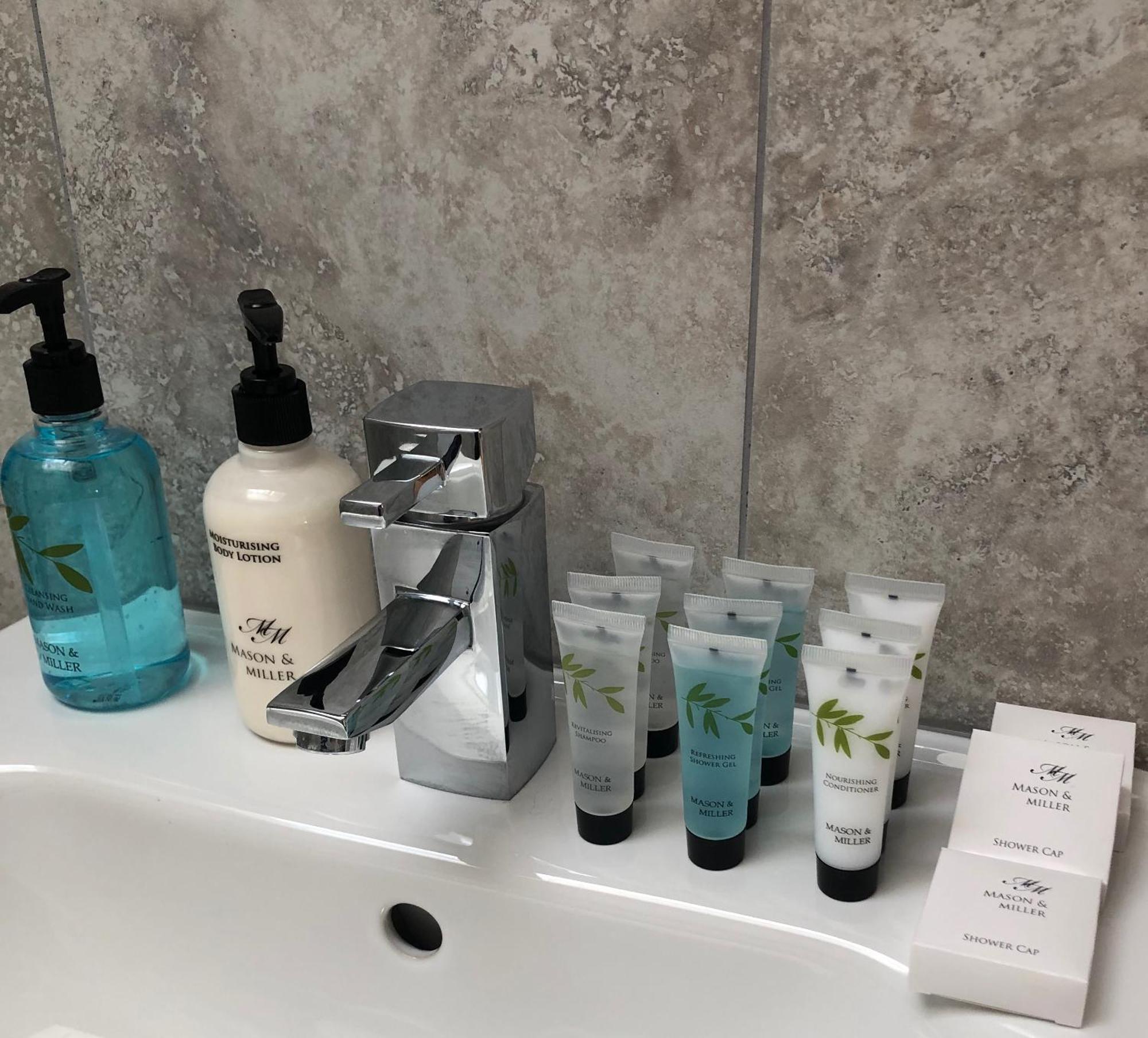 מידהרסט Hamilton Arms Suites חדר תמונה