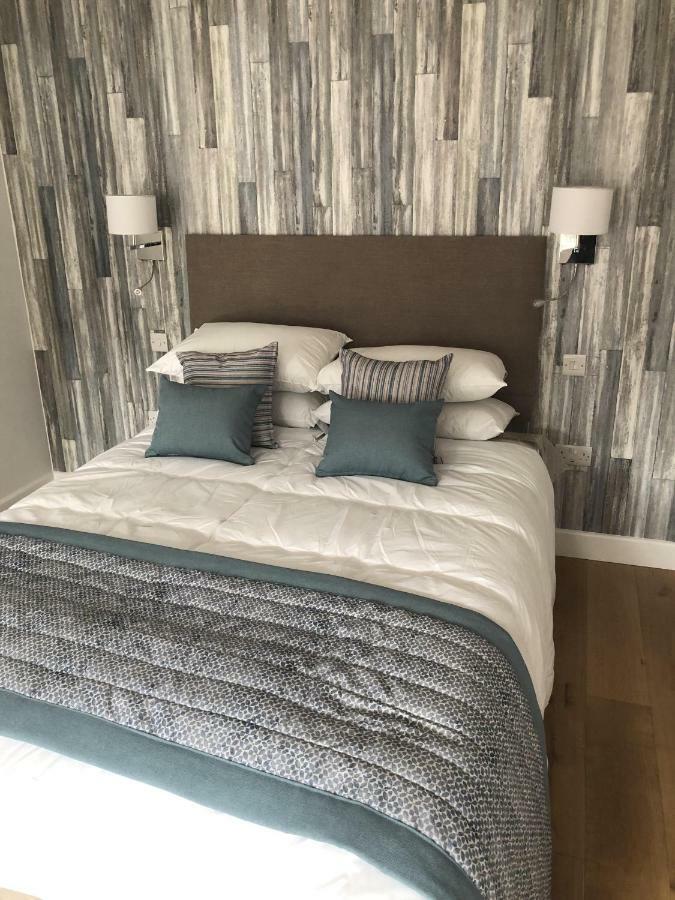 מידהרסט Hamilton Arms Suites מראה חיצוני תמונה