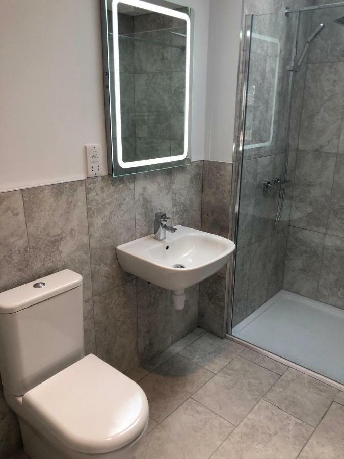 מידהרסט Hamilton Arms Suites חדר תמונה